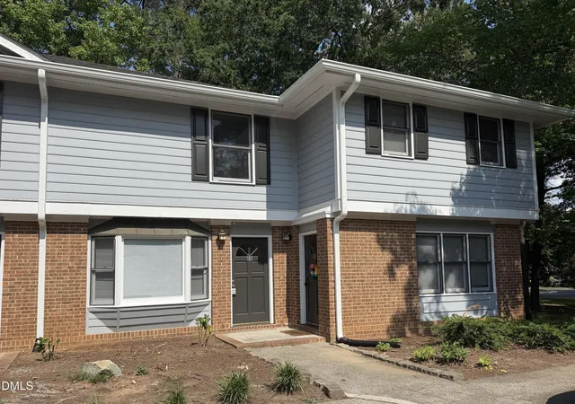 Homes for sale in Chapel Hill, NC | 112 Old Cooper Sq #Unit N4, Chapel Hill, NC 27517 | MLS# 10170013
