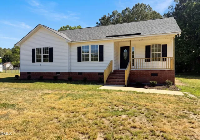 2nd image of 131 Sommerset Dr, Clayton, NC 27520 | MLS# 10162818