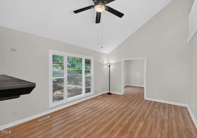 5th image of 19 Copper Hill Ct, Durham, NC 27713 | MLS# 10183385