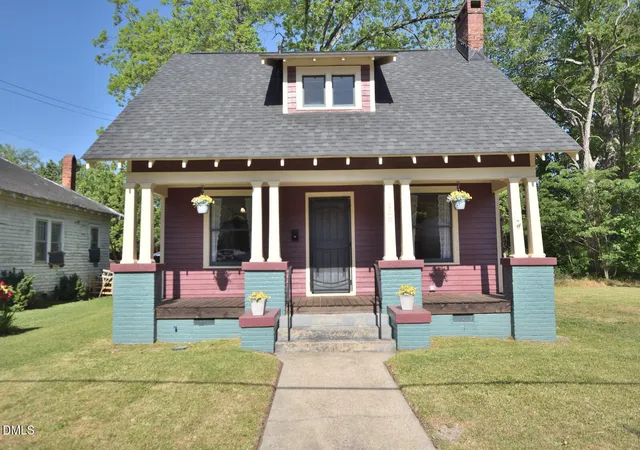 Photo 1 of Single family home for sale at 220 S Howell St, Rocky Mount, NC 27804 | MLS# 10163082 | Listing updated on 2026-07-18