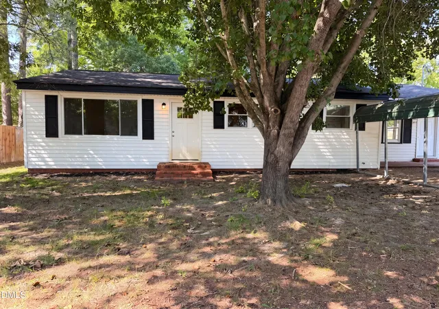 1st image of 107 Starling St, Pine Level, NC 27568 | MLS# 10162860