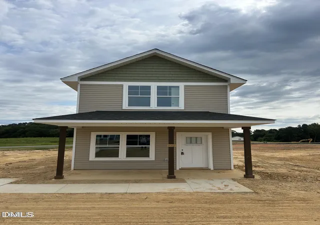 Photo 1 of Single family home for sale at 1016 Pinnix Loop, Burlington, NC 27217 | MLS# 10162998 | Listing updated on 2026-09-17
