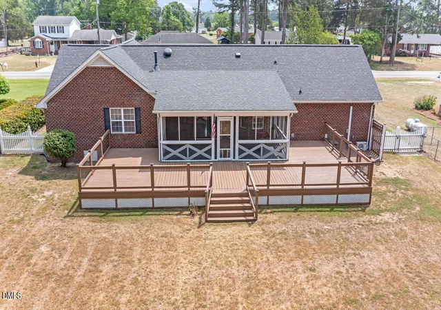 Photo 2 of Single family home for sale at 1813 Oberry Ctr Rd, Goldsboro, NC 27530 | MLS# 10162900 | Listing updated on 2026-08-31