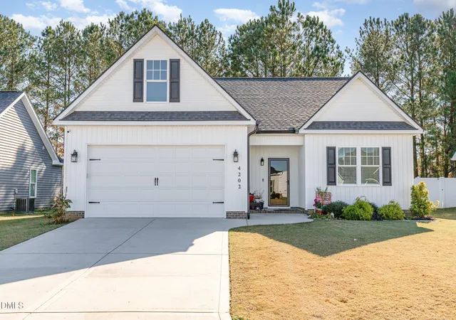 Photo 3 of Sale Pending at 4202 Snapdragon Dr Nw, Wilson, NC 27896 | MLS# 10162903 | Listing updated on 2026-08-31