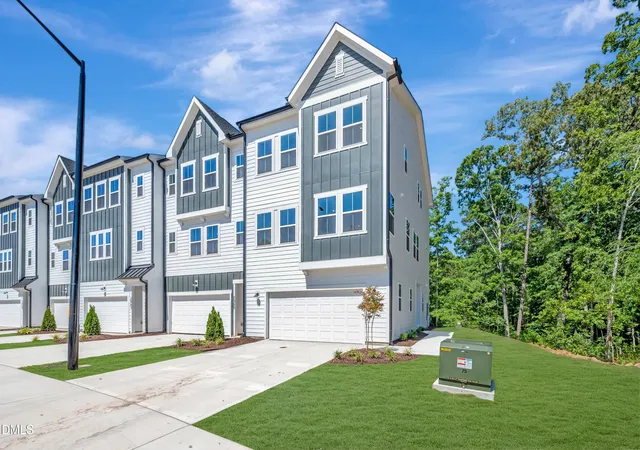 Homes for sale in Chapel Hill, NC | 2067 Trident Maple Ln, Chapel Hill, NC 27517 | MLS# 10162917