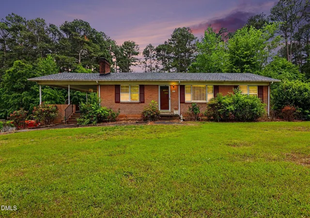 1st image of 1813 Carbonton Rd, Sanford, NC 27330 | MLS# 10164716