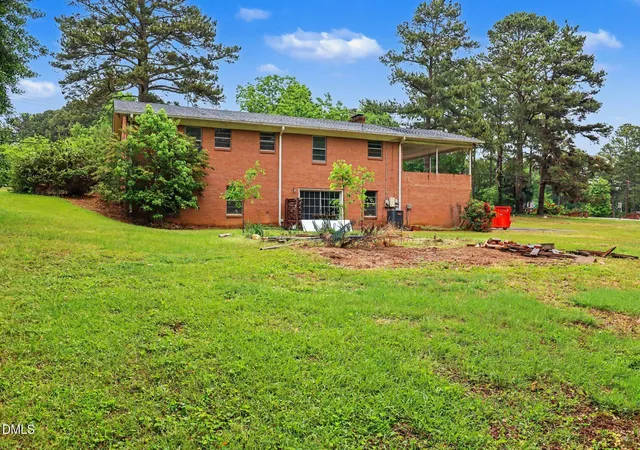 5th image of 1813 Carbonton Rd, Sanford, NC 27330 | MLS# 10164716