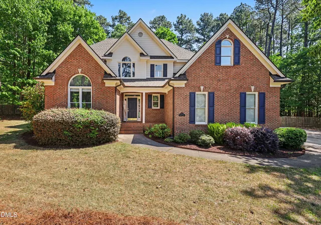 Homes for sale in Raleigh, NC | 4708 Bartwood Dr, Raleigh, NC 27613 | MLS# 10162943