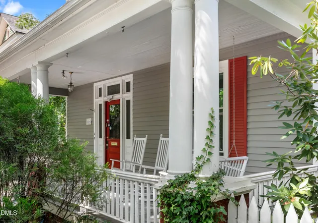 Photo 4 of Single family home for sale at 414 S Boylan Ave, Raleigh, NC 27603 | MLS# 10176708 | Listing updated on 2026-10-01