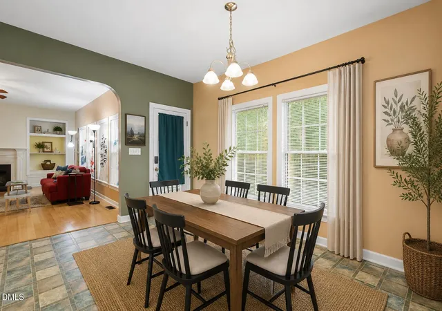 Photo 4 of Single family home for sale at 104 Wedgemere St, Cary, NC 27519 | MLS# 10187912 | Listing updated on 2026-10-05