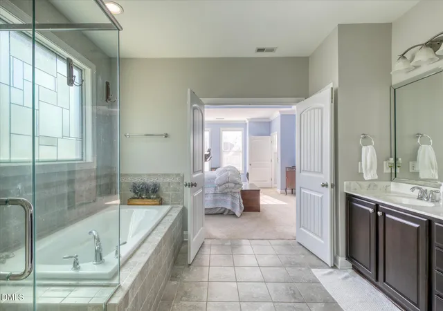 4th image of 93 Woods Manor Ln, Clayton, NC 27527 | MLS# 10163256
