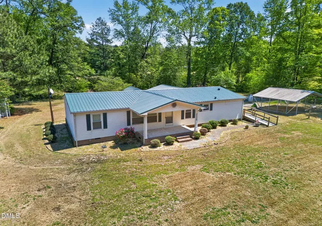 Homes for sale in Newton Grove, NC | 3226 Eldridge Rd, Newton Grove, NC 28366 | MLS# 10163203