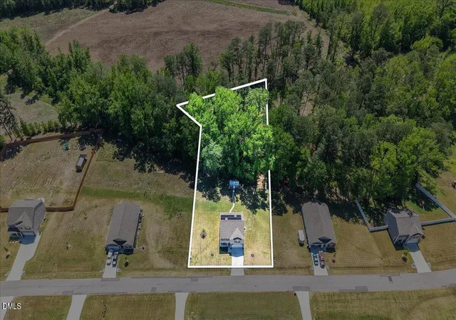 Photo 2 of Single family home for sale at 276 Eason Farm Dr, Zebulon, NC 27597 | MLS# 10163887 | Listing updated on 2026-09-30