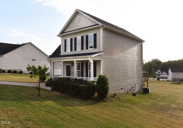 Photo 3 of Sale Pending at 43 Memuru Ct, Zebulon, NC 27597 | MLS# 10164349 | Listing updated on 2026-09-23
