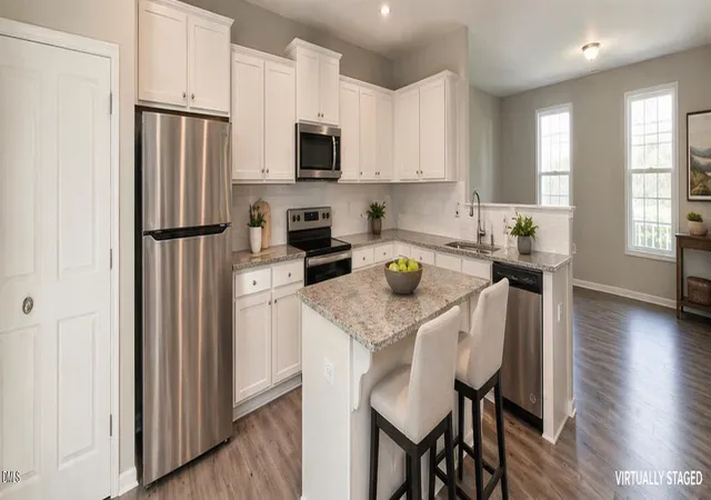 Photo 3 of Sale Pending at 43 Memuru Ct, Zebulon, NC 27597 | MLS# 10164349 | Listing updated on 2026-09-23