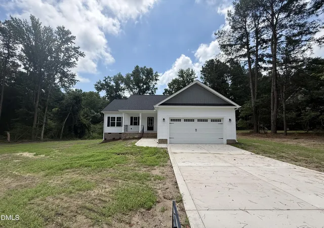 Photo 2 of Single Family Residence at 1721 Walnut Run Dr, Deep Run, NC 28525 | MLS# 10164042 | | Sold on 2026-07-08