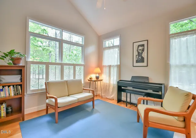 Photo 5 of Single Family Residence at 612 Highland Trl, Chapel Hill, NC 27516 | MLS# 10163912 | | Sold on 2026-06-24