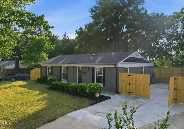 Photo 2 of Sale Pending at 1230 Melrose Dr, Burlington, NC 27217 | MLS# 10164024 | Listing updated on 2026-07-18
