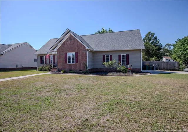 2nd image of 5323 Ahoskie Dr, Hope Mills, NC 28348 | MLS# 761536