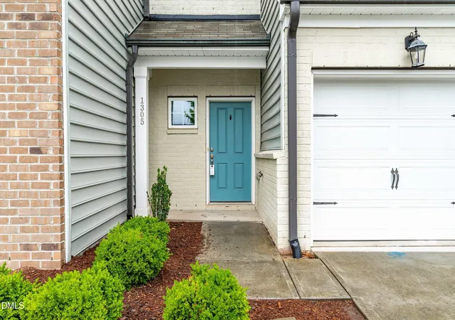 3rd image of 1305 Fitchie Pl, Durham, NC 27703 | MLS# 10166926
