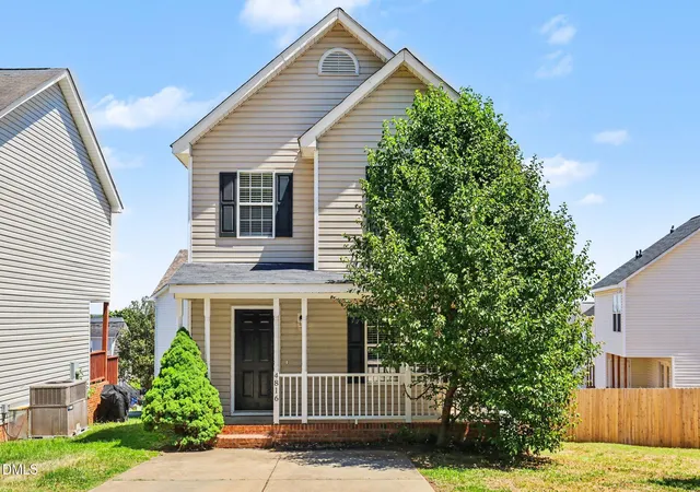 Photo 1 of Single family home for sale at 4816 Windbreak Ln, Raleigh, NC 27616 | MLS# 10164382 | Listing updated on 2026-07-18