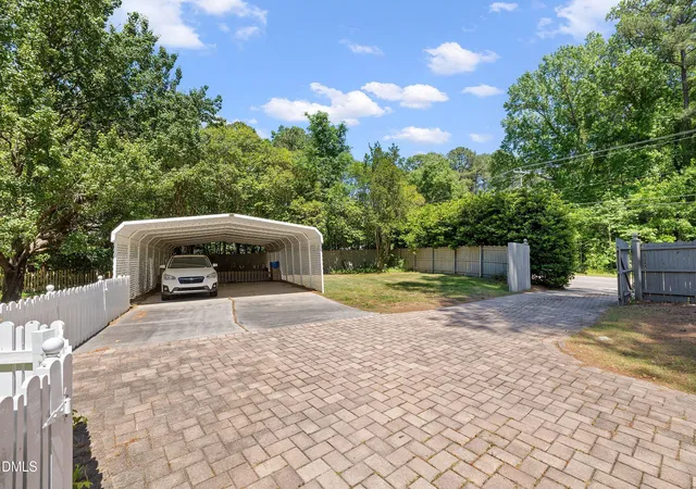 Photo 4 of Single family home for sale at 2802 Devon Rd, Durham, NC 27707 | MLS# 10163703 | Listing updated on 2026-09-16
