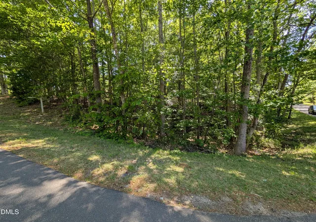 Photo 4 of Sale Pending at 132 Cherokee Dr, Louisburg, NC 27549 | MLS# 10163557 | Listing updated on 2026-09-21