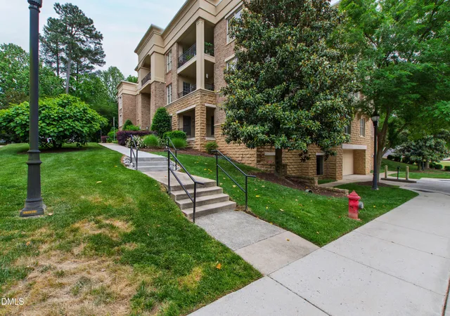 2nd image of 3920 Essex Gdn Ln, Raleigh, NC 27612