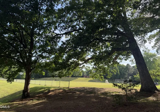 32nd image of 1627 Sutton Dr, Raleigh, NC 27605 | MLS# 10165388