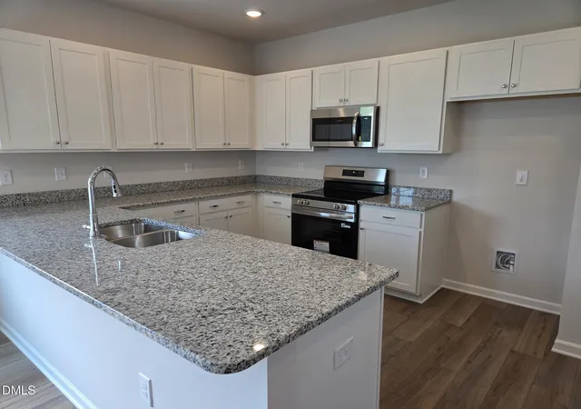Photo 4 of Single family home for sale at 70 Oyster Tabby Dr, Lillington, NC 27546 | MLS# 10163388 | Listing updated on 2026-09-14