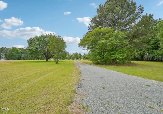 3rd image of 186 Baptist Grove Rd, Fuquay Varina, NC 27526 | MLS# 10165819