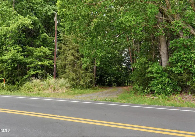 Homes for sale in Snow Camp, NC | 1757 W Greensboro Chapel Hill Rd, Snow Camp, NC 27349 | MLS# 10164661