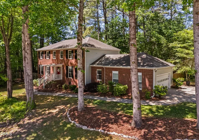 Photo 3 of Sale Pending at 101 Pinehill Way, Cary, NC 27513 | MLS# 10163633 | Listing updated on 2026-07-18