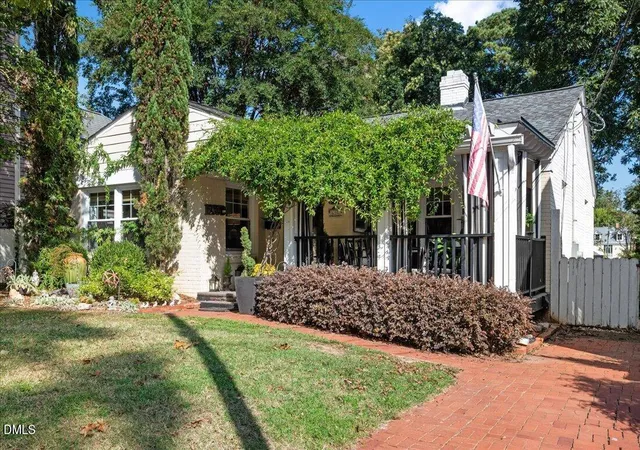 Homes for sale in Raleigh, NC | 610 Devereux St, Raleigh, NC 27605 | MLS# 10164143