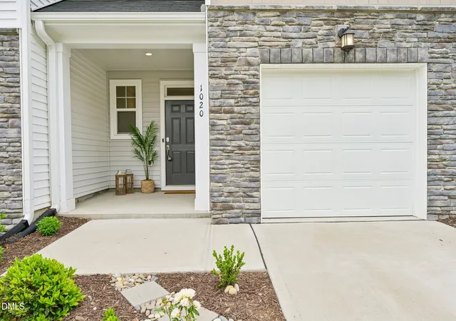 Photo 3 of Sale Pending at 1020 Pate Farm Ln, Durham, NC 27703 | MLS# 10163773 | Listing updated on 2026-07-18