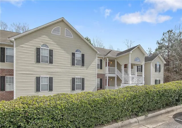3rd image of 420 Bubble Creek Ct, Fayetteville, NC 28311