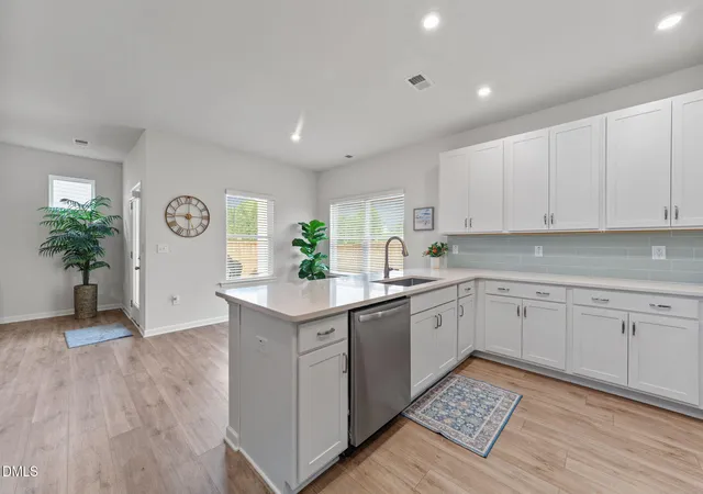 Photo 4 of Sale Pending at 122 Commons Cir, Clayton, NC 27520 | MLS# 10167636 | Listing updated on 2026-09-22