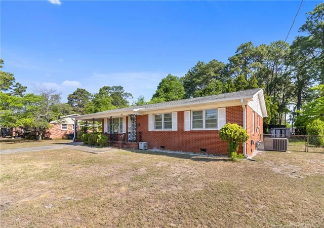 Photo 3 of Single family home for sale at 1921 Wyatt St, Fayetteville, NC 28304 | MLS# 761279 | Listing updated on 2026-07-18