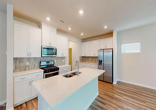 Photo 4 of Single family home for sale at 105 Anise Tree Way, Clayton, NC 27527 | MLS# 10178342 | Listing updated on 2026-10-03