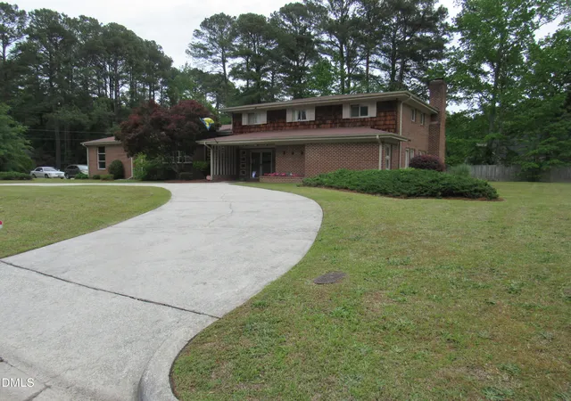 2nd image of 12 Cedar Dr, Smithfield, NC 27577 | MLS# 10163753