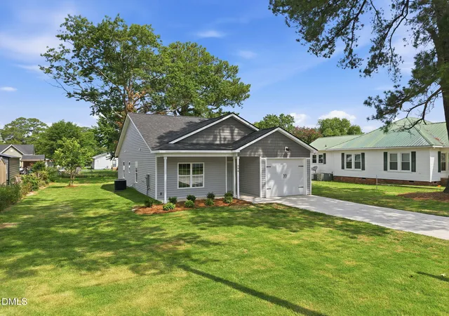 Homes for sale in Dunn, NC | 306 S Washington Ave, Dunn, NC 28334 | MLS# 10169645