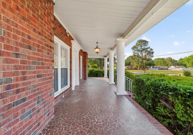 Photo 3 of Single family home for sale at 207 W 3rd Street, Princeton, NC 27569 | MLS# 10166440 | Listing updated on 2026-09-20