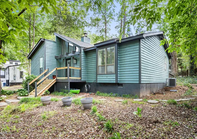 Photo 3 of Single Family Residence at 991 Holden Rd, Youngsville, NC 27596 | MLS# 10164642 | | Sold on 2026-05-26