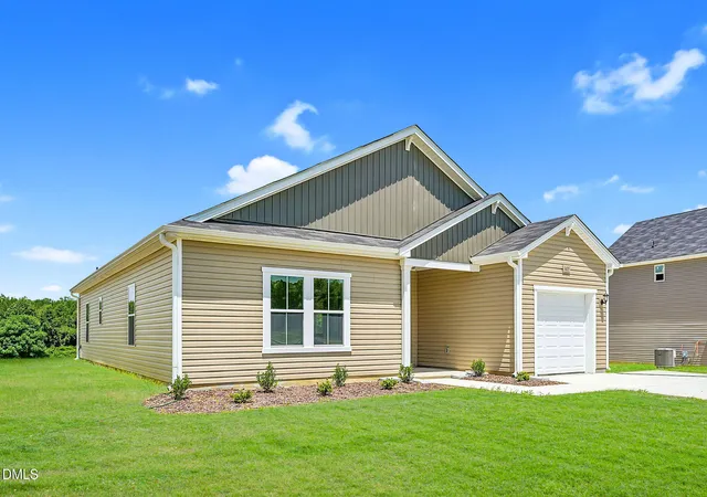 Photo 2 of Single family home for sale at 105 Hallwood Dr, Pikeville, NC 27863 | MLS# 10164330 | Listing updated on 2026-09-20