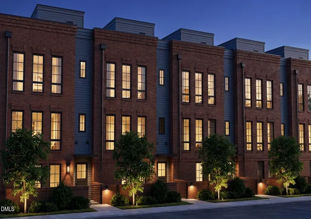 11th image of 1717 W Club Blvd, Durham, NC 27705 | MLS# 10164161