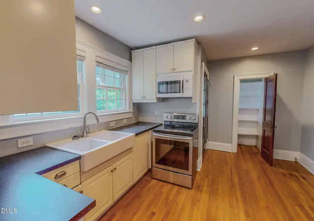 Photo 4 of Single Family Residence at 208 Forestwood Dr, Durham, NC 27707 | MLS# 10164855 | | Sold on 2026-06-30
