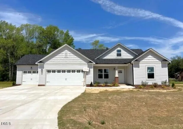 Homes for sale in Selma, NC | 111 Lynn Ln, Selma, NC 27576 | MLS# 10164339