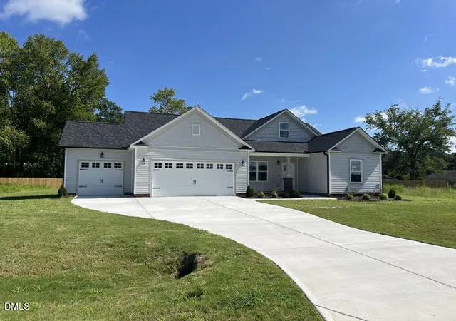 Photo 1 of Single family home for sale at 111 Lynn Ln, Selma, NC 27576 | MLS# 10164339 | Listing updated on 2026-09-13