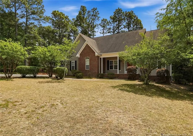Photo 3 of Single Family Residence at 6 Moore Dr, Pinehurst, NC 28374 | MLS# 761833 | | Sold on 2026-06-11