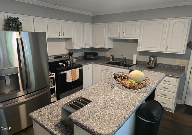 Photo 3 of Single family home for sale at 142 Edinborough Dr, Mebane, NC 27302 | MLS# 10164403 | Listing updated on 2026-07-18